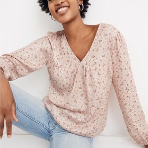 Madewell | Satin Puff-Sleeve V-Neck Top in Baby's Breath